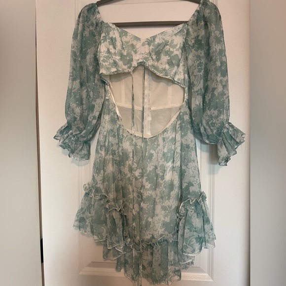 SELFIE LESLIE DRESS - Picture 2 of 3